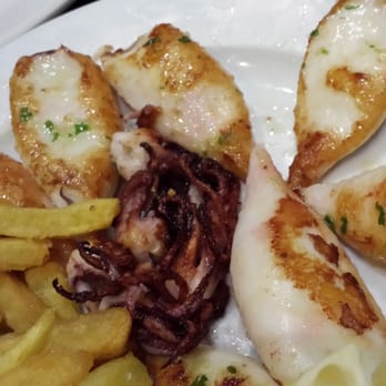 Fatigas del Querer - Chiperones a la plancha - Spanish Near Me - Madrid, M Fatigas del Querer - Chiperones a la plancha - Spanish Near Me - Madrid, M