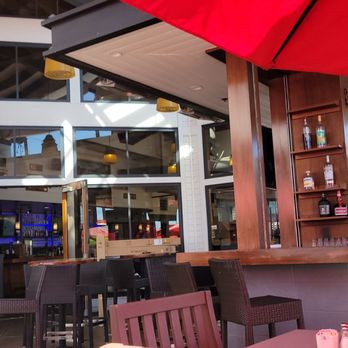 Gladstone's - Bar patio area - Seafood Near Me - Long Beach, California Gladstone's - Bar patio area - Seafood Near Me - Long Beach, California
