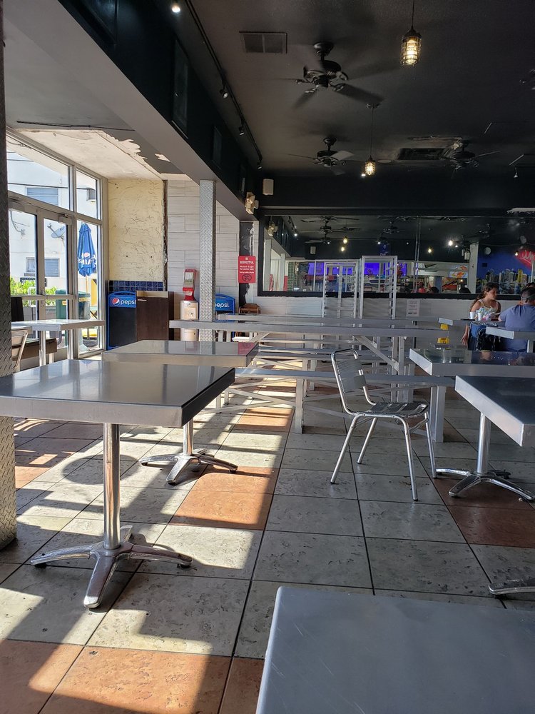 Casola's Pizzeria & Sub Shop