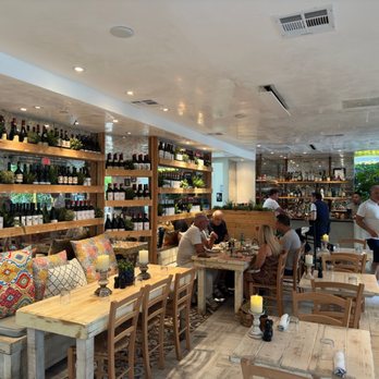 Call Me Gaby - Inside restaurant - Italian Near Me - Miami Beach, Florida