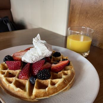 Smyth Tavern - Belgian Waffle with Orange Juice - American Near Me - New York, New York