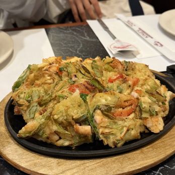 King's Restaurant - Seafood Pajeon - Sushi Bars Near Me - Fridley, Minnesota