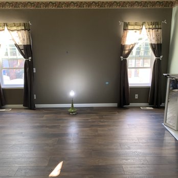 Flamingo's Flooring - New floor installed - Flooring Near Me - San Leandro, California Flamingo's Flooring - New floor installed - Flooring Near Me - San Leandro, California