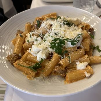 Francesca's North - Rigatoni with vodka sauce - Italian Near Me - Northbrook, Illinois Francesca's North - Rigatoni with vodka sauce - Italian Near Me - Northbrook, Illinois