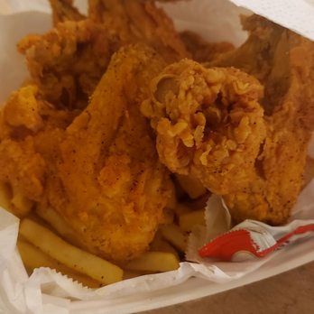 Bulleez Fish & Wing Supreme - The chicken wings could have used more seasonings. Again fired too hard. - Seafood Near Me - Desoto, Texas