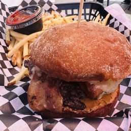 Elvis Burger Elvis Burger