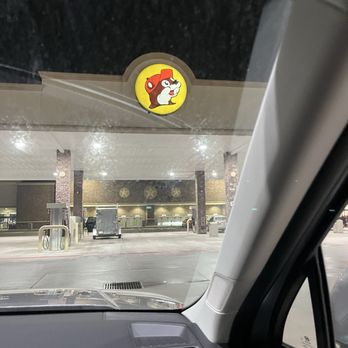 Buc-ee's - Here - Gas Stations Near Me - Crossville, Tennessee
