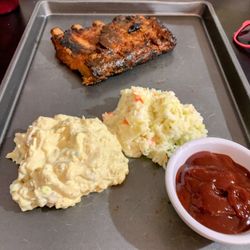 The Towne Pub Restaurant - Half ribs with my choice of sides