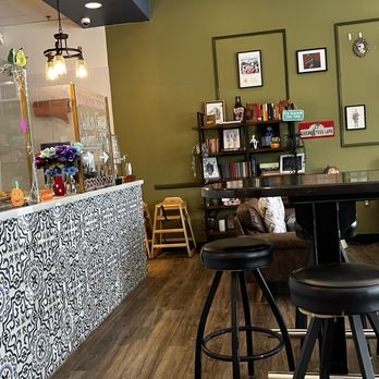 Leafs and Grounds - Cafe - Coffee & Tea Near Me - Las Vegas, Nevada Leafs and Grounds - Cafe - Coffee & Tea Near Me - Las Vegas, Nevada