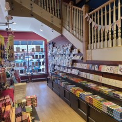 Belmont Books - Staircase and gifts/cards by entrance