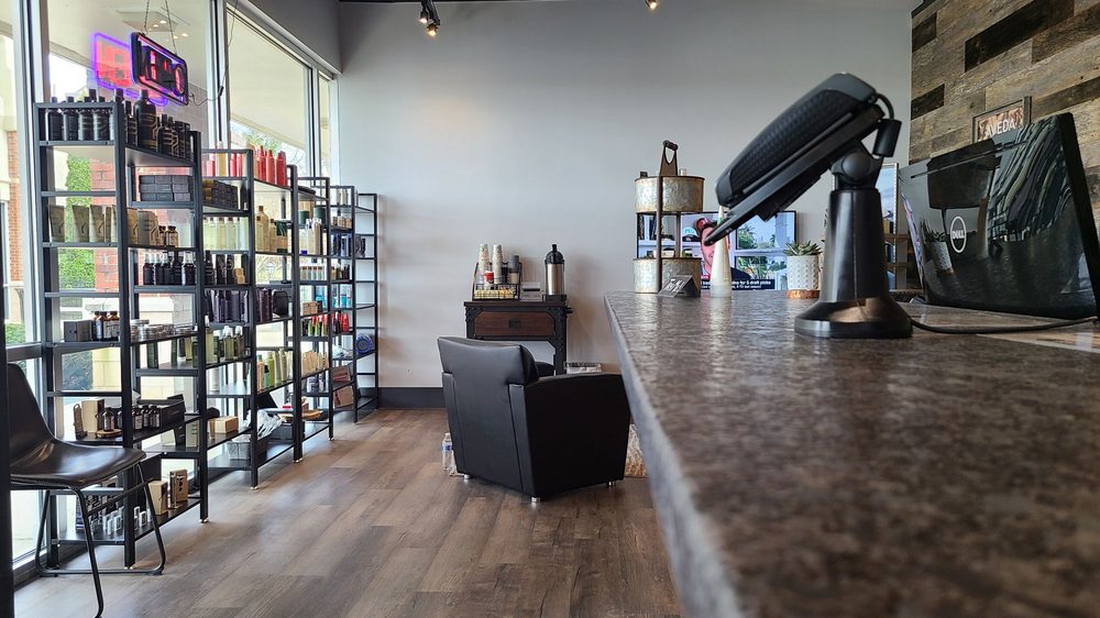 Gentlemen's Cut Logo