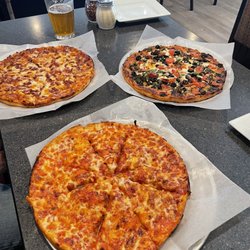 Venus II - Linguica Special Pizza - Cheese Pizza - Venus De Milo Pizza
