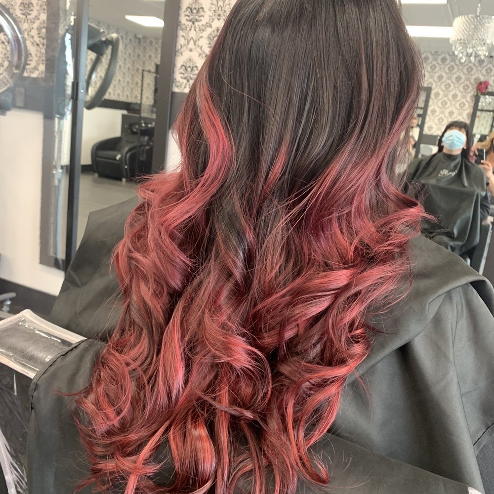 Elaina stylist is an absolute artist! Elaina stylist is an absolute artist!