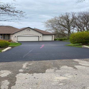 Pett Paving - Masonry/Concrete Near Me - Richmond, Illinois Pett Paving - Masonry/Concrete Near Me - Richmond, Illinois