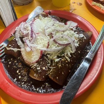 antojitos los cuates - Enchiladas de mole - Mexican Near Me - Compton, California antojitos los cuates - Enchiladas de mole - Mexican Near Me - Compton, California