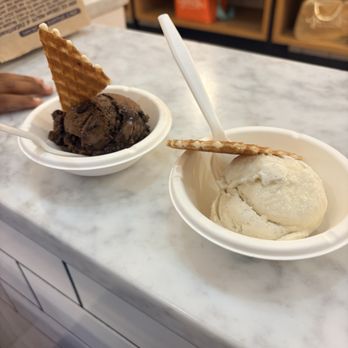 Jeni's Splendid Ice Creams - Ice Cream & Frozen Yogurt Near Me - Decatur, Georgia Jeni's Splendid Ice Creams - Ice Cream & Frozen Yogurt Near Me - Decatur, Georgia