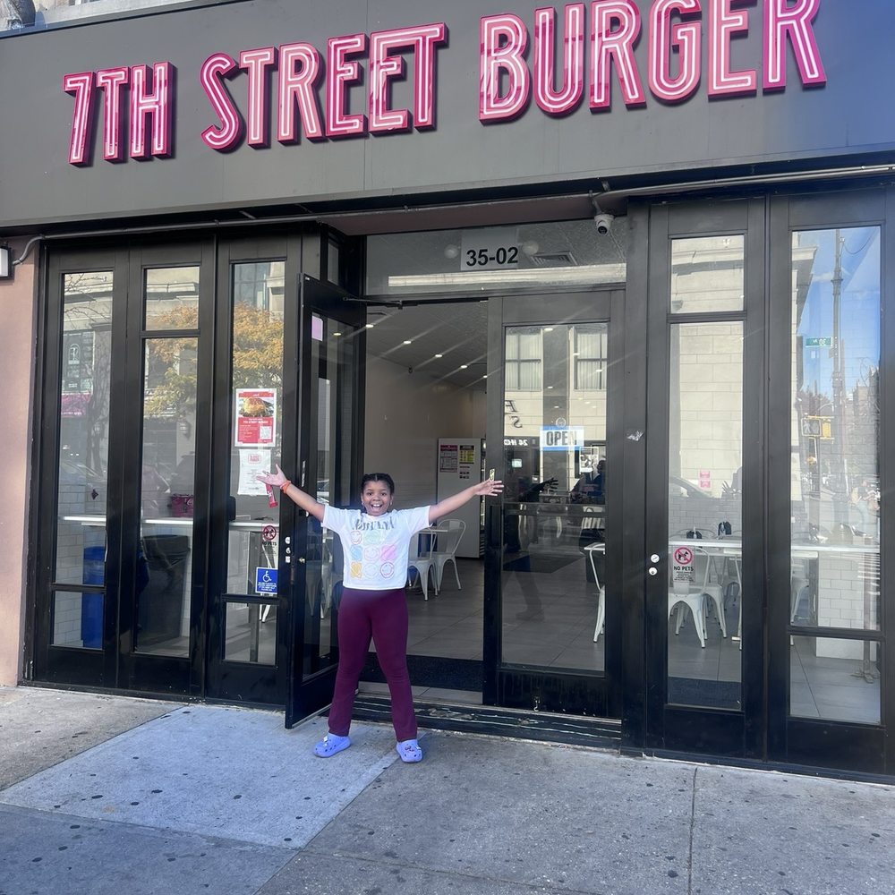 7th Street Burger Astoria - Burgers Near Me - City, New York 7th Street Burger Astoria - Burgers Near Me - City, New York