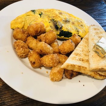 Brekkies - Vegetable omelette with potato tots - Breakfast & Brunch Near Me - Solvang, California