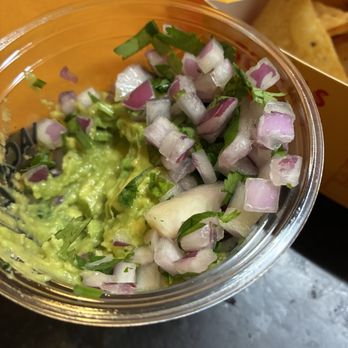 Tortas Frontera - Guacamole - Mexican Near Me - Chicago, Illinois