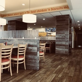 Bojangles - Dining room - Fast Food Near Me - Cleveland, Tennessee