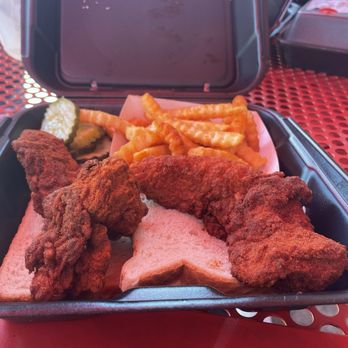 Dave's Hot Chicken - Dave's #1 2 Tenders w/ Fries Hot and extra hot tenders - Chicken Shop Near Me - Orlando, Florida