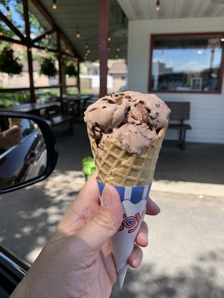 DAIRYLAND Updated July 2024 24 Photos & 17 Reviews 510 Park St