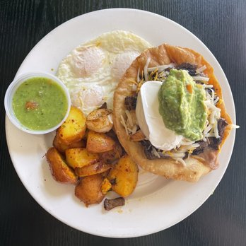 Momo's Cafe - CJ Anderson - American Near Me - Vallejo, California Momo's Cafe - CJ Anderson - American Near Me - Vallejo, California