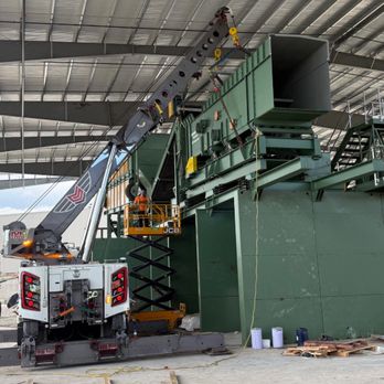 Professional Towing - M100 shaker table lift - Towing Near Me - Tampa, Florida Professional Towing - M100 shaker table lift - Towing Near Me - Tampa, Florida