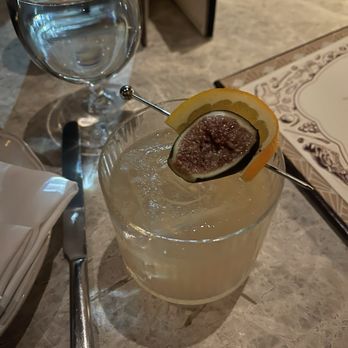 La Padrona Boston - Cocktail Bars Near Me - Boston, Massachusetts