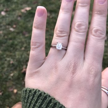 International Diamond Center - Jewelry Near Me - Orlando, Florida