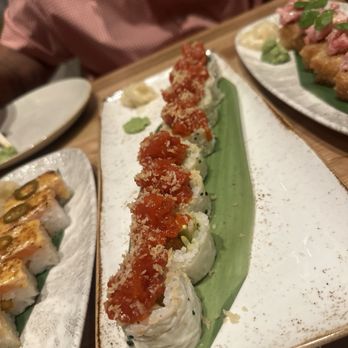 Moxies - Sushi roll - Lounges Near Me - West Palm Beach, Florida Moxies - Sushi roll - Lounges Near Me - West Palm Beach, Florida