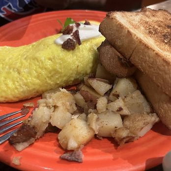Morning Star Cafe - Denver omelette - Breakfast & Brunch Near Me - Grand Haven, Michigan