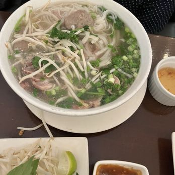 Le Viet Restaurant - Large pho - Vietnamese Near Me - Philadelphia, Pennsylvania Le Viet Restaurant - Large pho - Vietnamese Near Me - Philadelphia, Pennsylvania