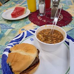 Lund's Landing Marina - Baked beans and cheeseburger