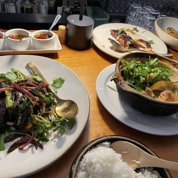 Slanted Door - Shaking beef, chicken clay pot, ribs, daikon rice cakes (Everything was about half eaten) - Vietnamese Near Me - Napa, California