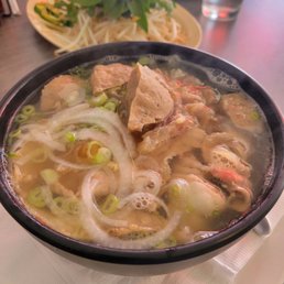 Pho Dac Biet ($17.99)