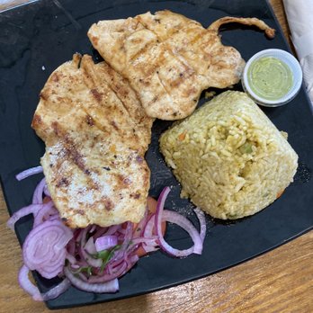 Chef Paz Restaurant - Arroz con pollo - Peruvian Near Me - West Allis, Wisconsin Chef Paz Restaurant - Arroz con pollo - Peruvian Near Me - West Allis, Wisconsin