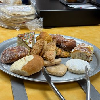 Las Palmas Bakery - pan dulce - Bakeries Near Me - Brownsville, Texas Las Palmas Bakery - pan dulce - Bakeries Near Me - Brownsville, Texas