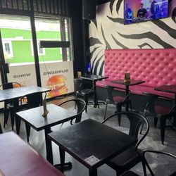Galaxy Burgers - Salón comedor