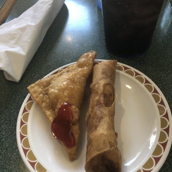 Mama Chan's - Thai Near Me - Moweaqua, Illinois