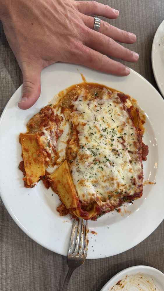 Maola's Pizza and Restaurant