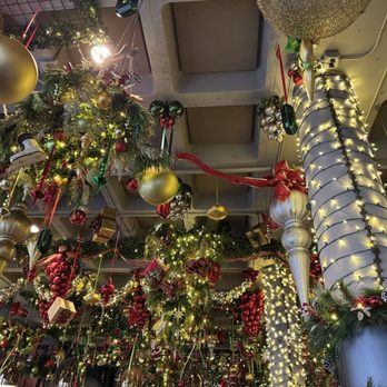 The Train Shed - The decorations are delightful!! - Bars Near Me - St Louis, Missouri