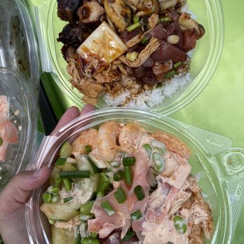 The Fish Express - Spicy shrimp and spicy ahi (bottom) and tako, ahi, and kimchi mussels (top) - Hawaiian Near Me - Lihue, Hawaii