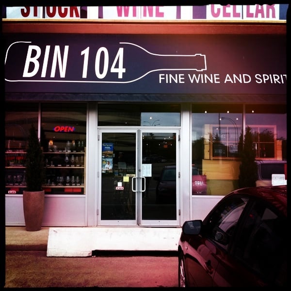 Bin 104 Logo