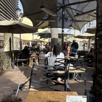 59th & Lex Cafe - Nice patio - New American Near Me - Newport Beach, California 59th & Lex Cafe - Nice patio - New American Near Me - Newport Beach, California