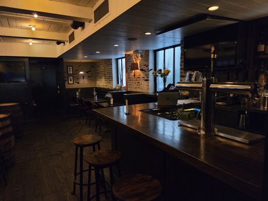 The Gray Mare by null