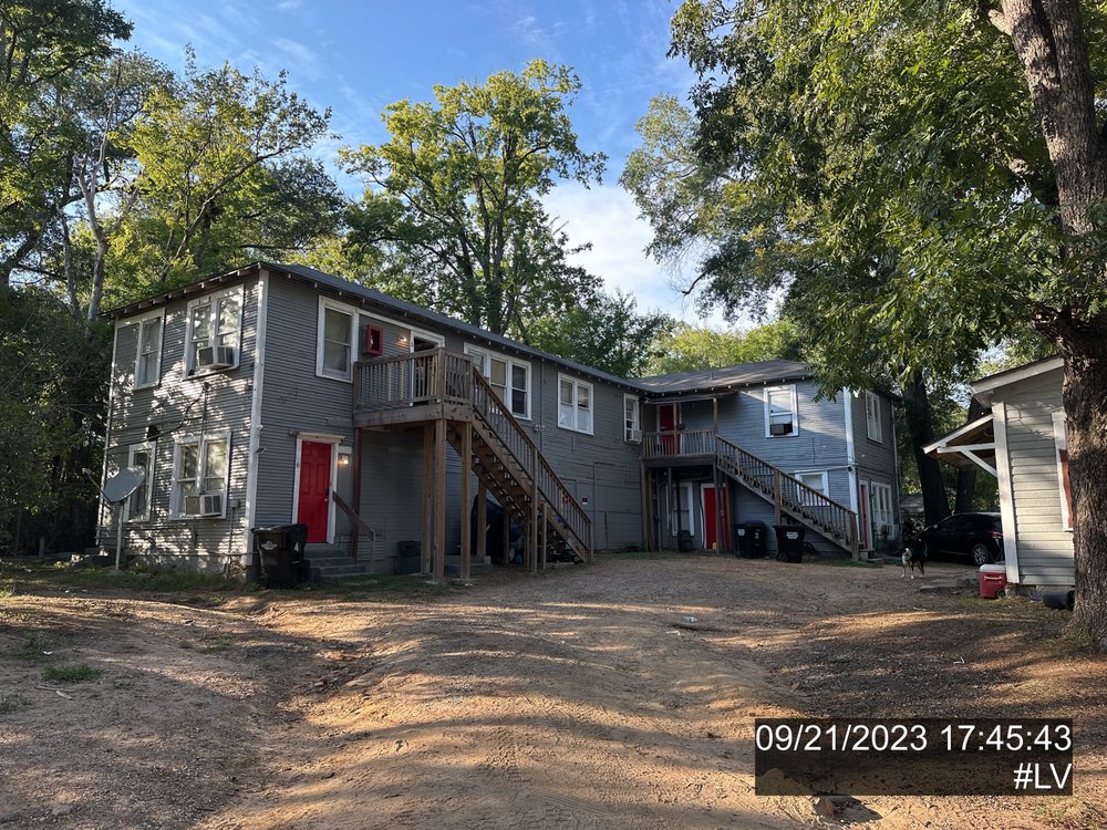Slide of Busse Roofing