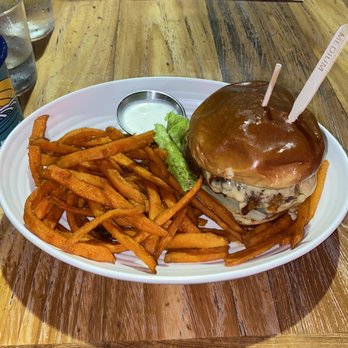 Simmzy's - Simmzy 's Burger - American Near Me - Manhattan Beach, California Simmzy's - Simmzy 's Burger - American Near Me - Manhattan Beach, California