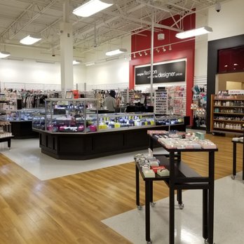 TJ Maxx - Large jewelry counter - Department Stores Near Me - Woodburn, Oregon