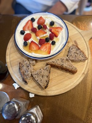 206 Alder Bistro & Bar